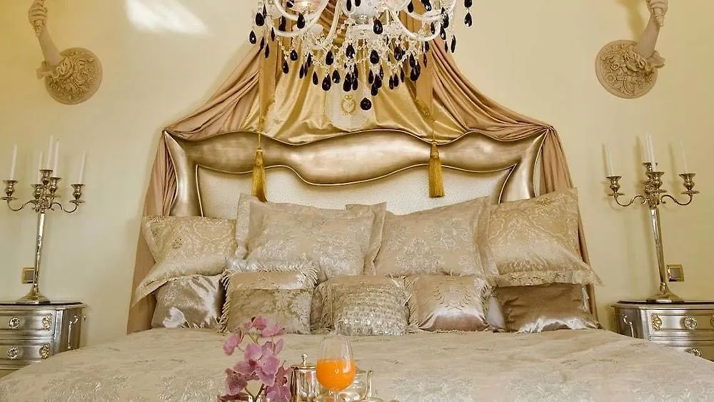 Royal Roman Empire Hotel Marbella 5*,